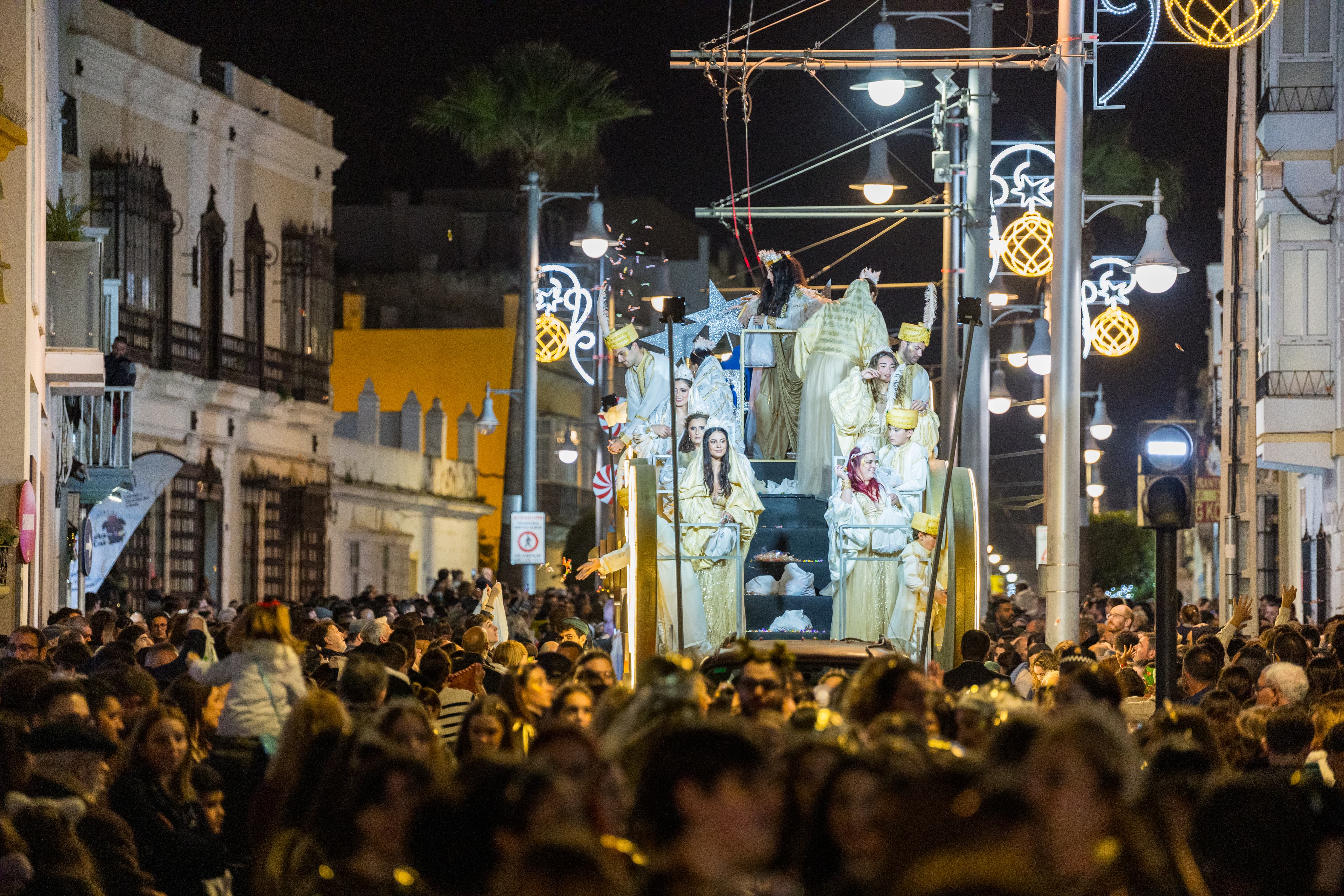 La Cabalgata de Reyes Magos de San Fernando 2025, en imágenes.