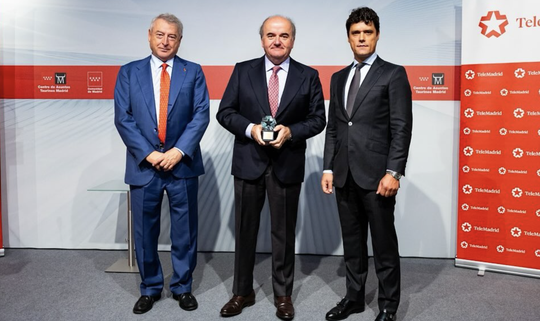 Santiago Domecq, en el centro de la imagen, es el hombre más rico de la provincia de Cádiz.