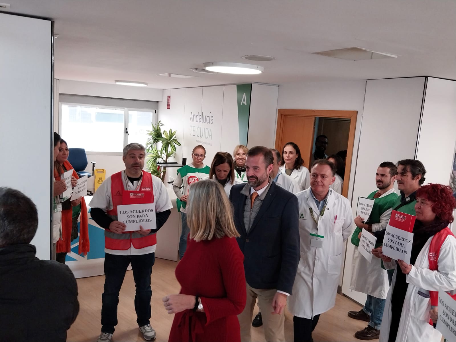 Llegada de la consejera de Salud al Macarena.