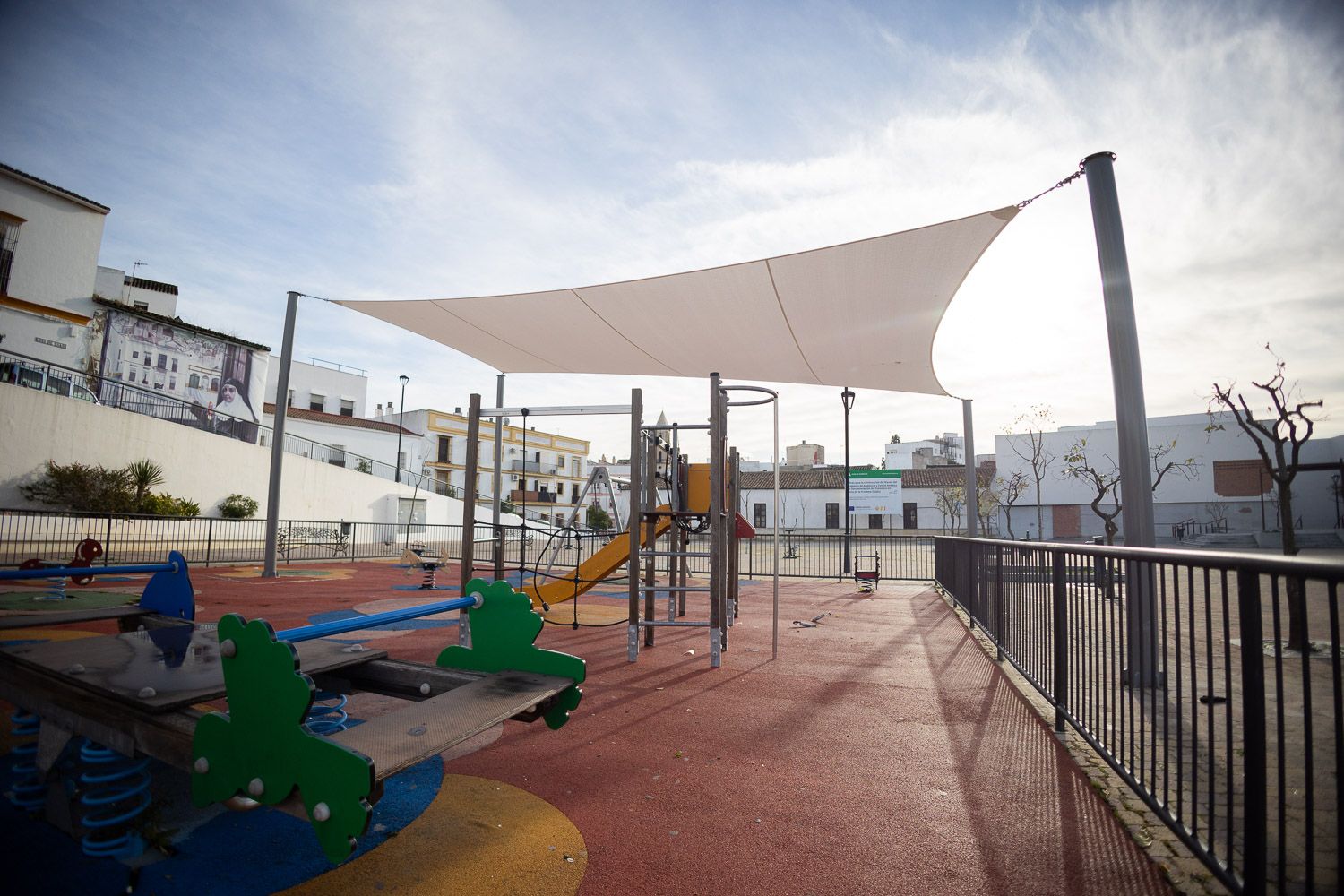 Plaza Belén, en una imagen con toldito... y próximamente con emparrado.