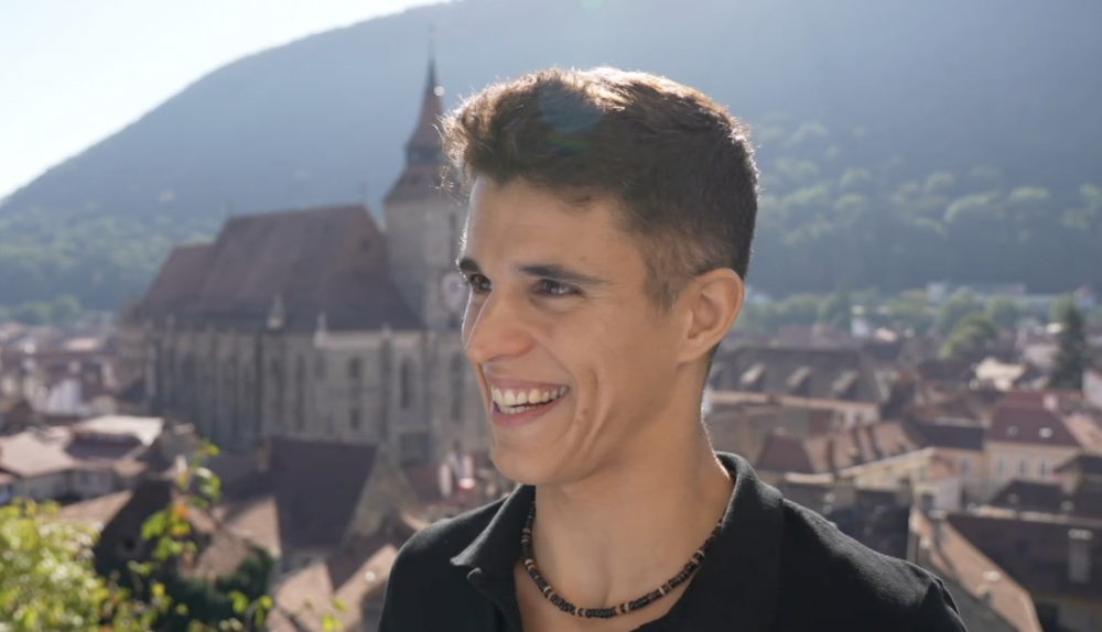 Ángel Chacón, natural de Loja.