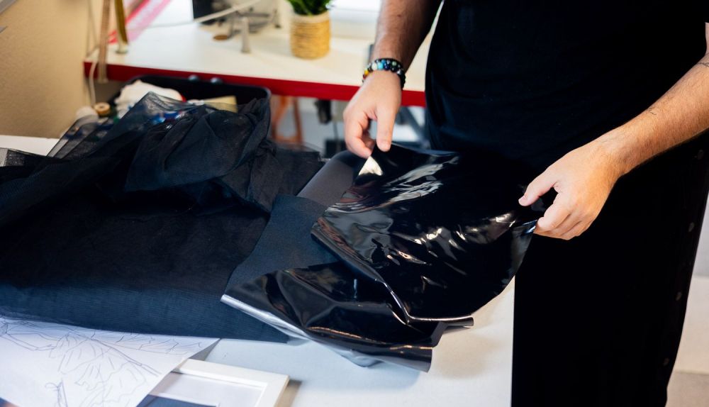 Tejidos utilizados por David para la confección del vestido.