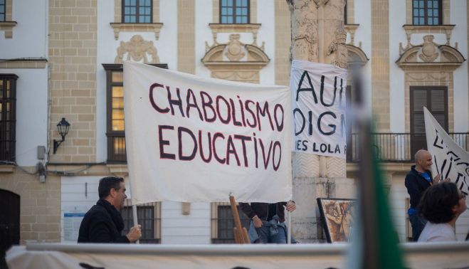 IES LOLA FLORES PROTESTAS EN LA CALLE 8
