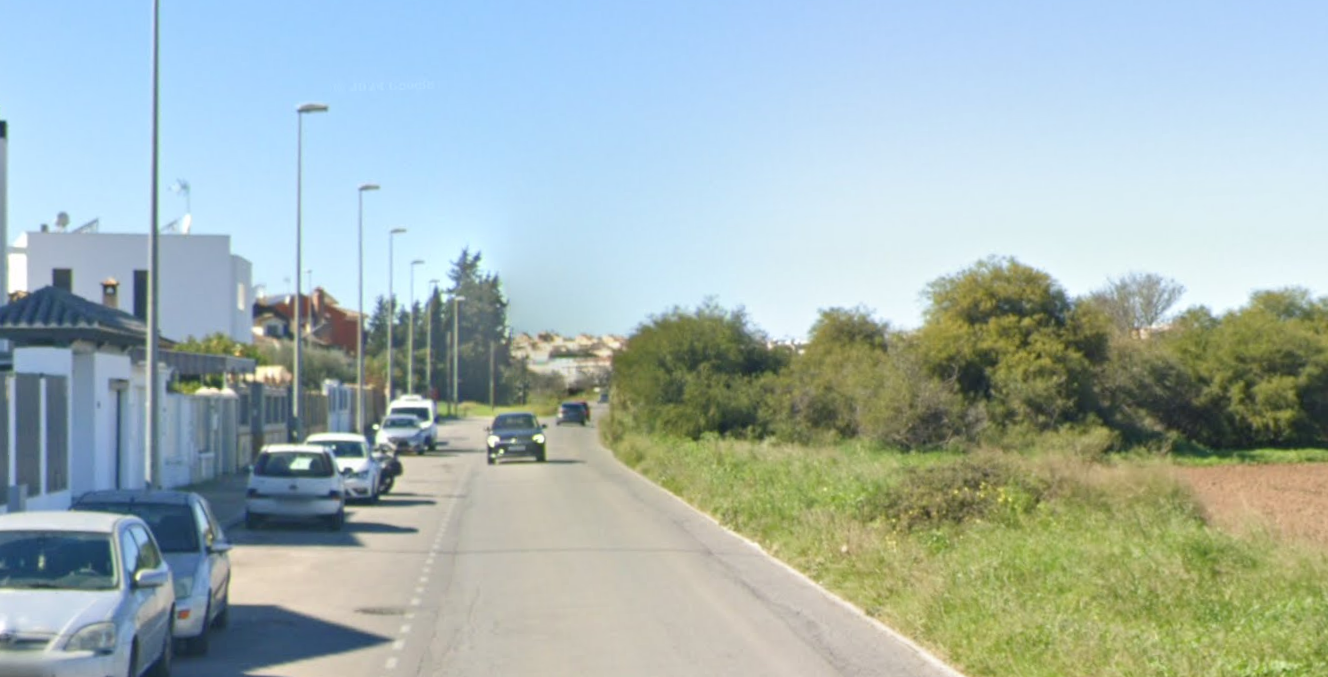 La carretera entre Guadalcacín y San José Obrero. La carretera entre Guadalcacín y San José Obrero.