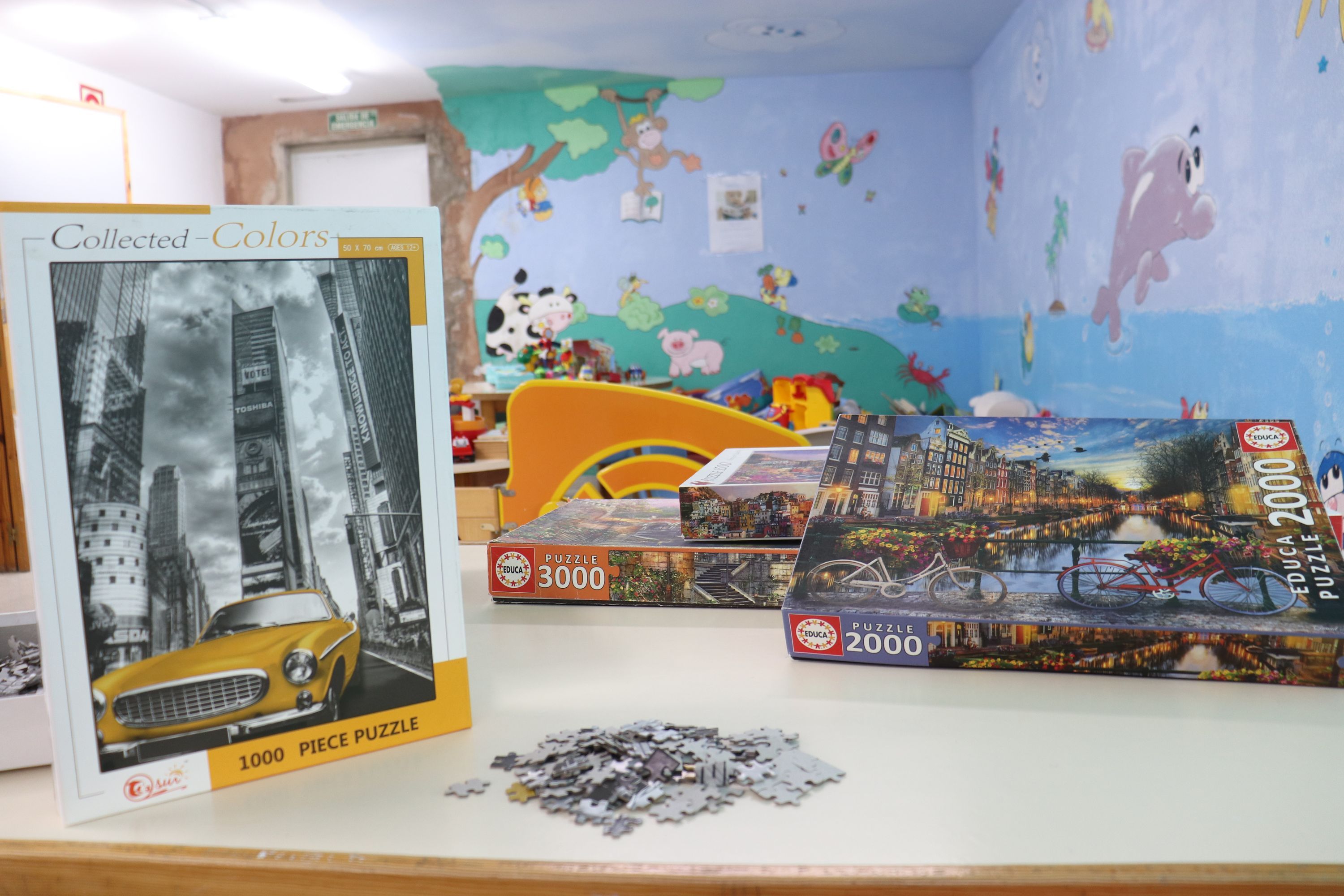 La biblioteca Luis Baltasar Pacheco Villalba pone en marcha el día del puzzle.  Alternativa de ocio: este es el sitio de Puerto Real donde se podrá pasar la tarde haciendo puzzles