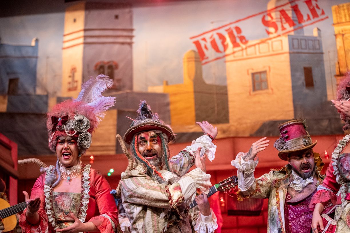 Comparsa 'Las ratas',  de Jesús Bienvenido, ganadora en Concurso Oficial de 2025.