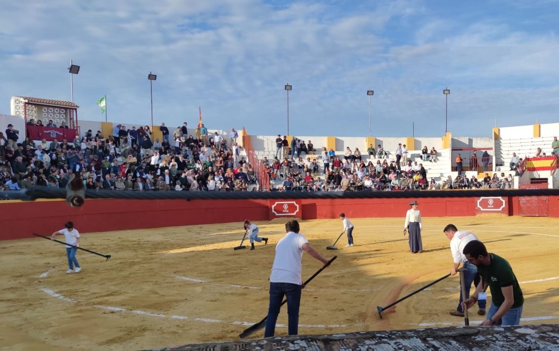 Imagen de la plaza de toros de Guillena, en Sevilla, compartida por PACMA.