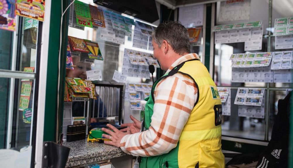 CARMEN BARRIOS CUPONERA ONCE VIÑA SETAS SEVILLA 4