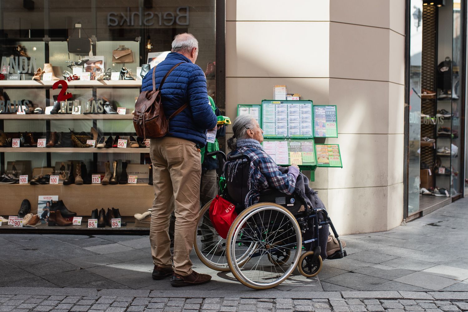 Imagen de una persona dependiente.