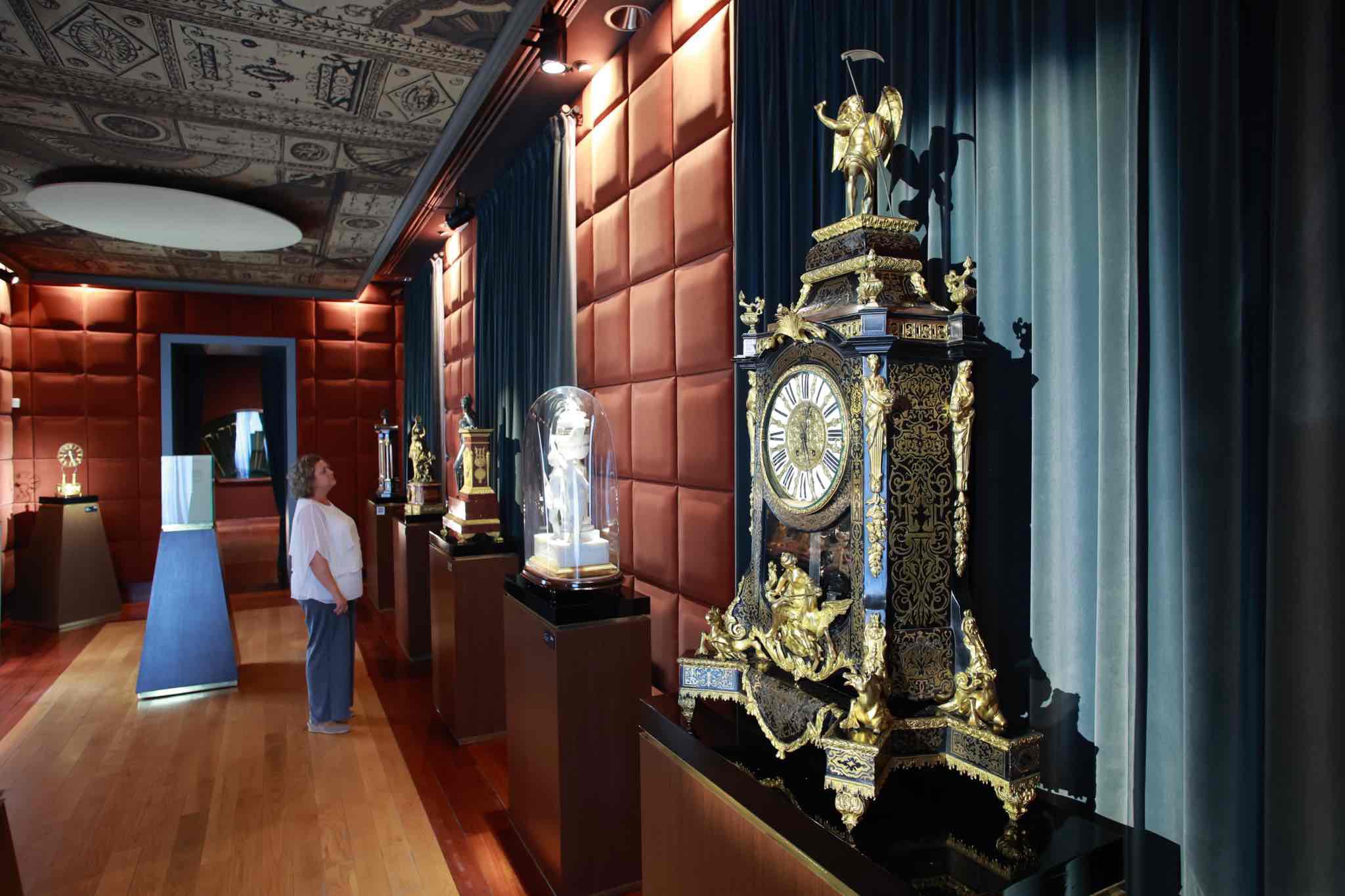 Una vista del Museo de los Relojes, en Jerez, donde habrá que cambiar la hora a toda su colección de piezas únicas.