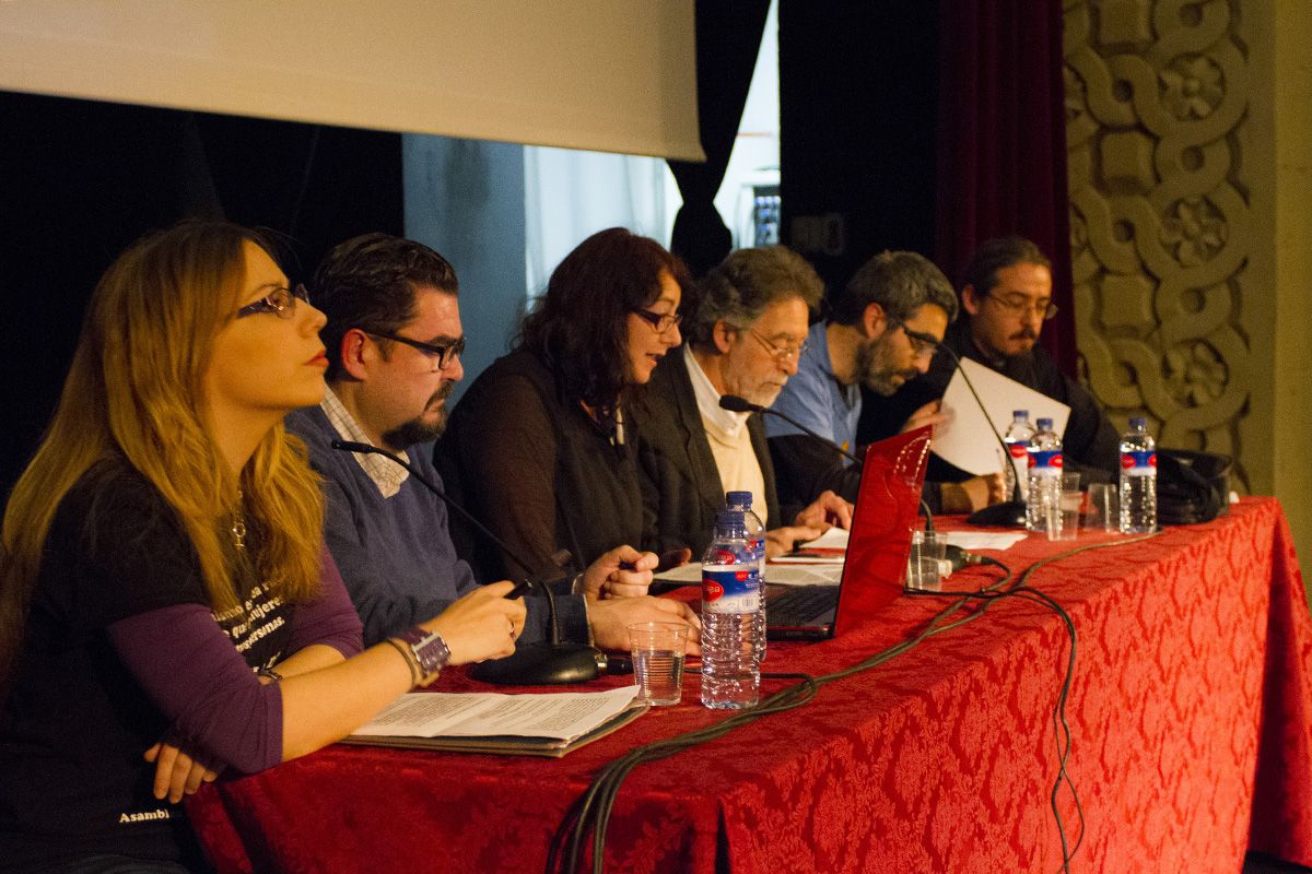 sala_compania_mesa_redonda_08abril_01