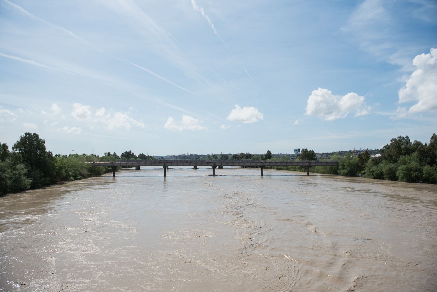 El río Guadalquivir en una imagen de archivo durante las crecidas.