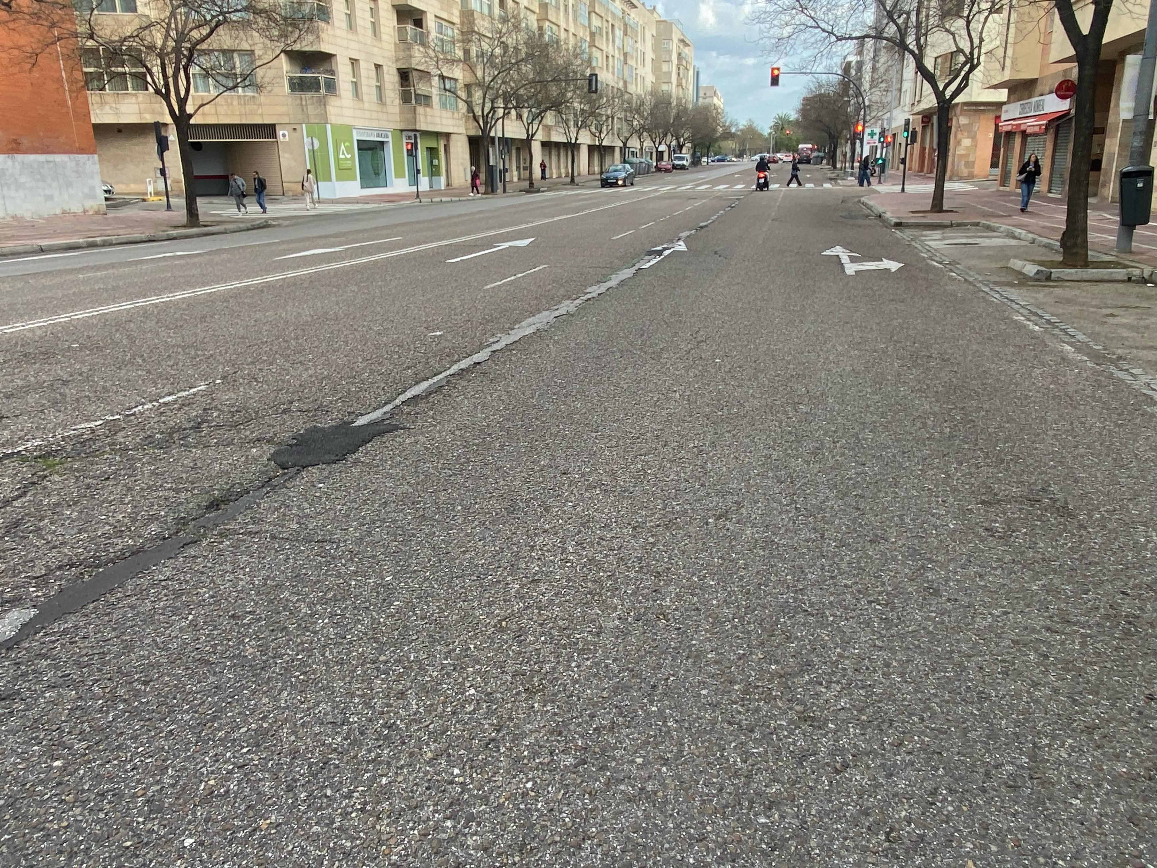 El estado del firme en Bueno Monreal, que será sometida a obras los próximos días.