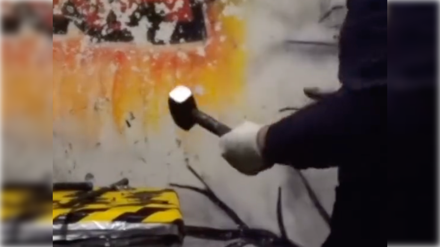 Aliviar el estrés destrozando objetos en Jerez Escape Room.