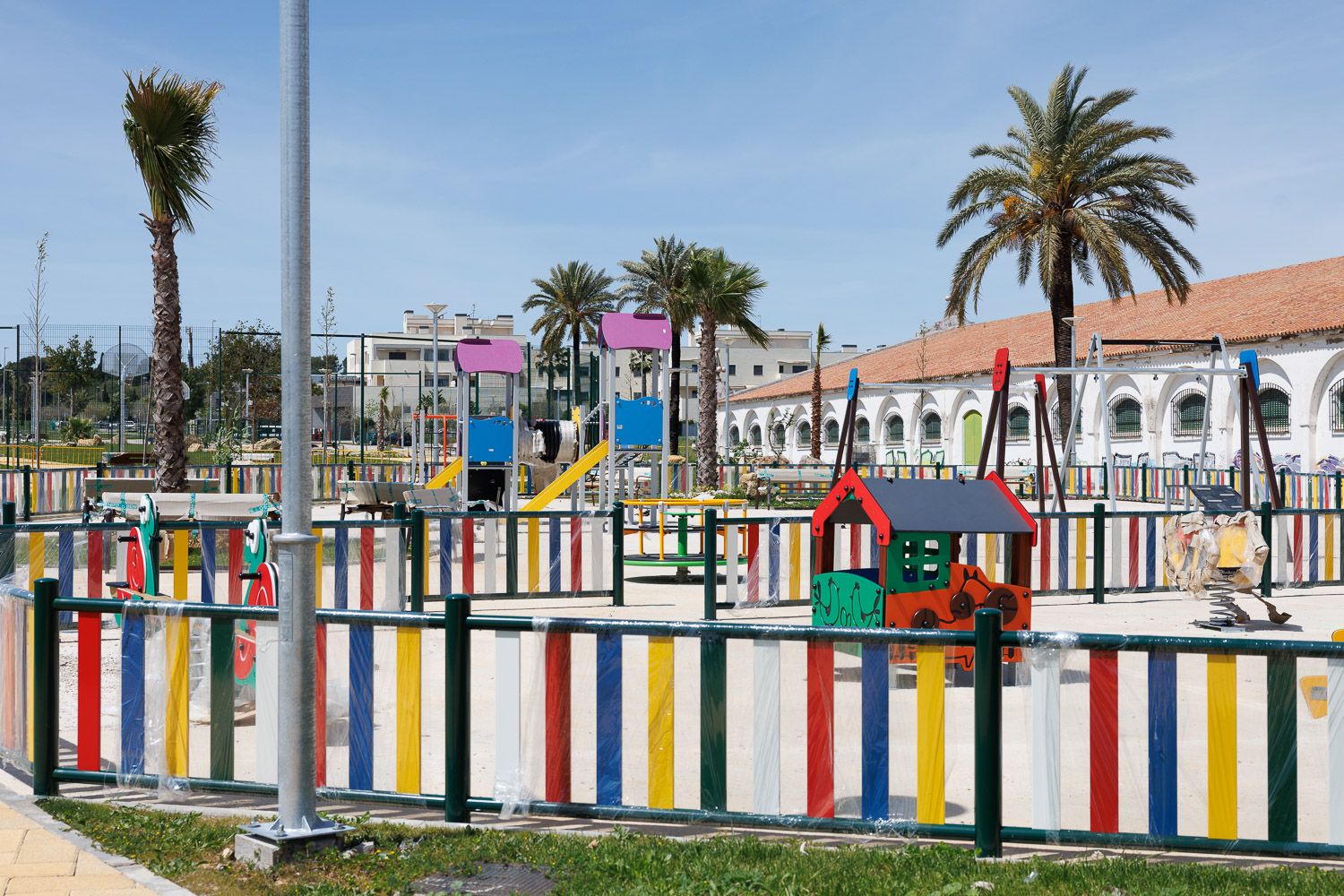 La nueva área lúdica y deportiva en suelos de las antiguas bodegas Croft está pendiente de inauguración.