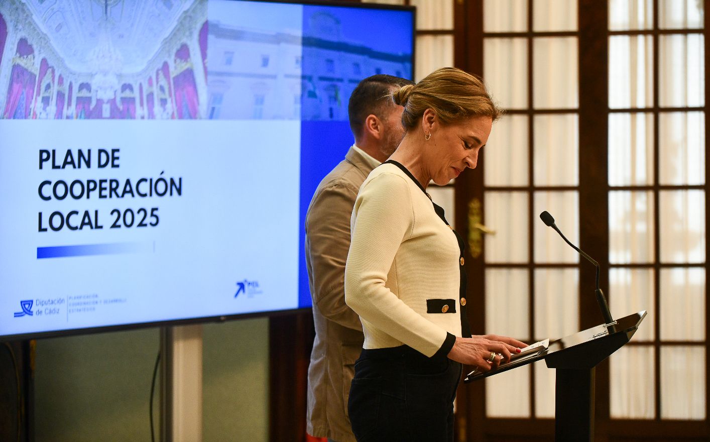 La presidenta de la Diputación de Cádiz, Almudena Martínez.