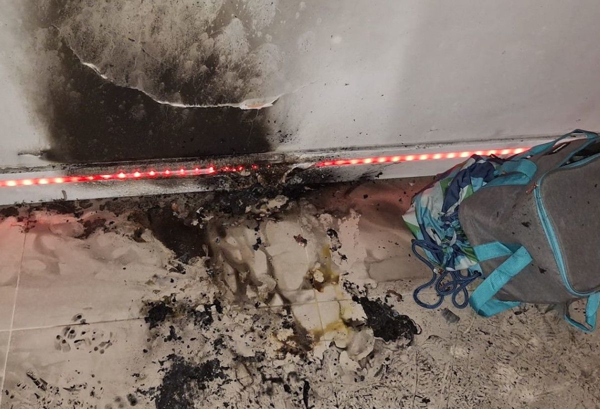 Incendio en una casa de la calle Sierra Morena en Jerez.