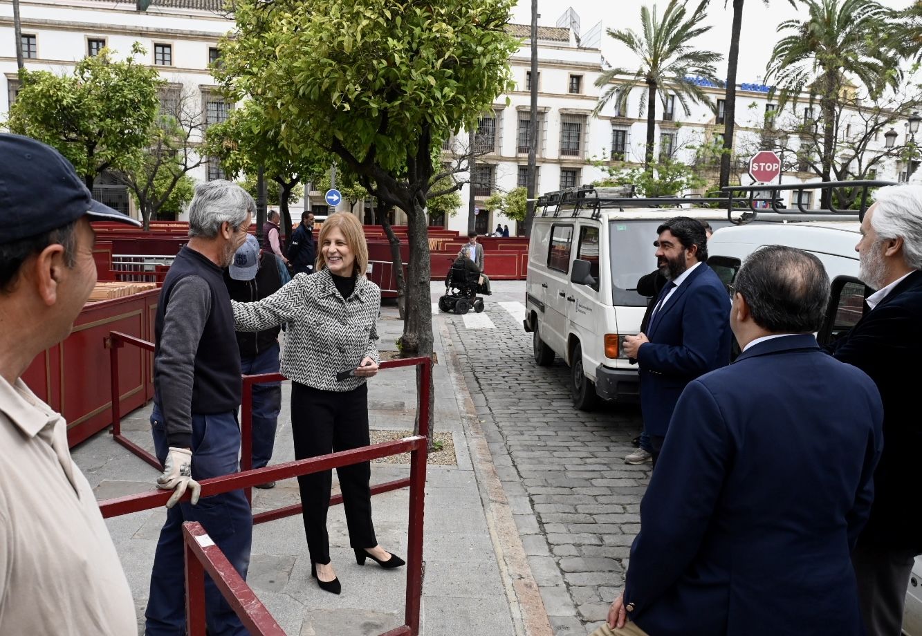 Visita institucional a la Carrera Oficial en Jerez.