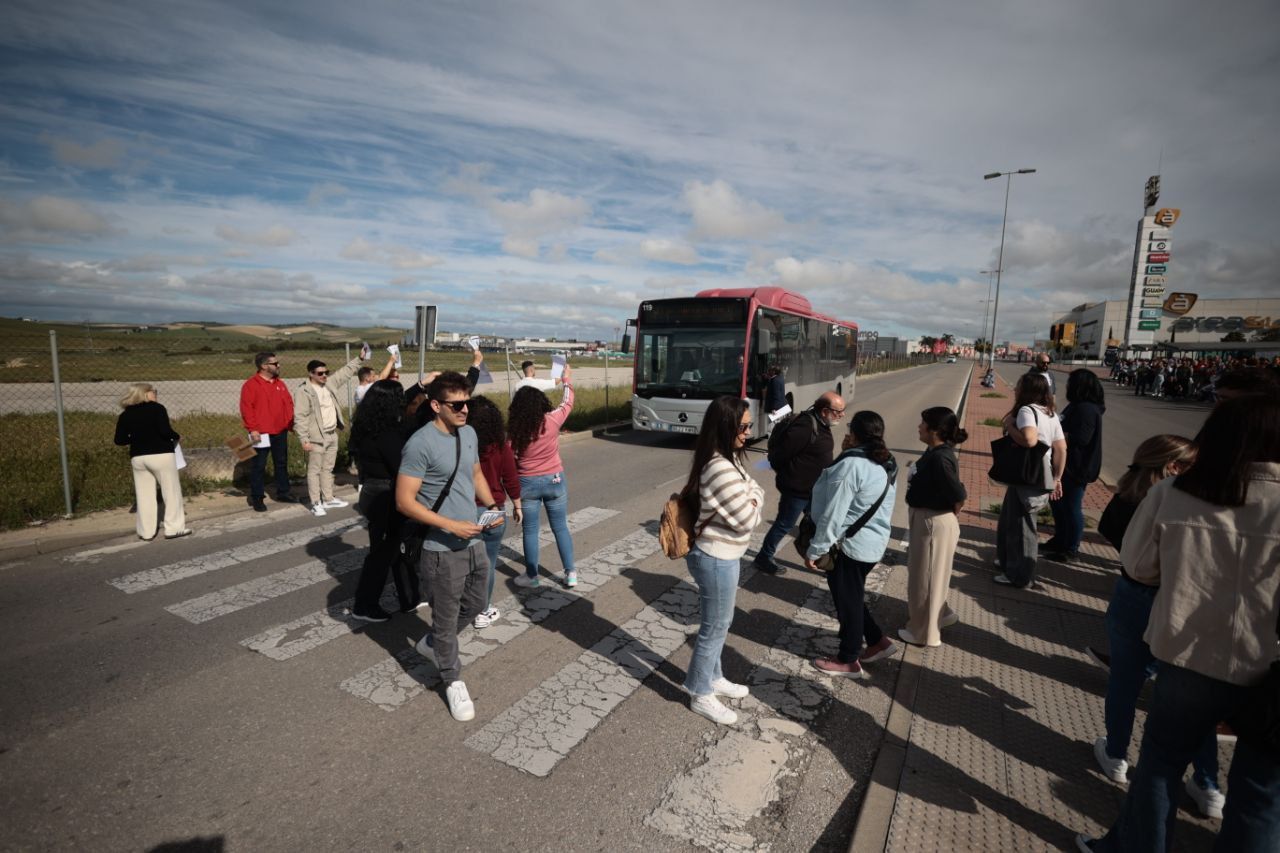 Una protesta por la ZGAT el pasado Viernes Santo.