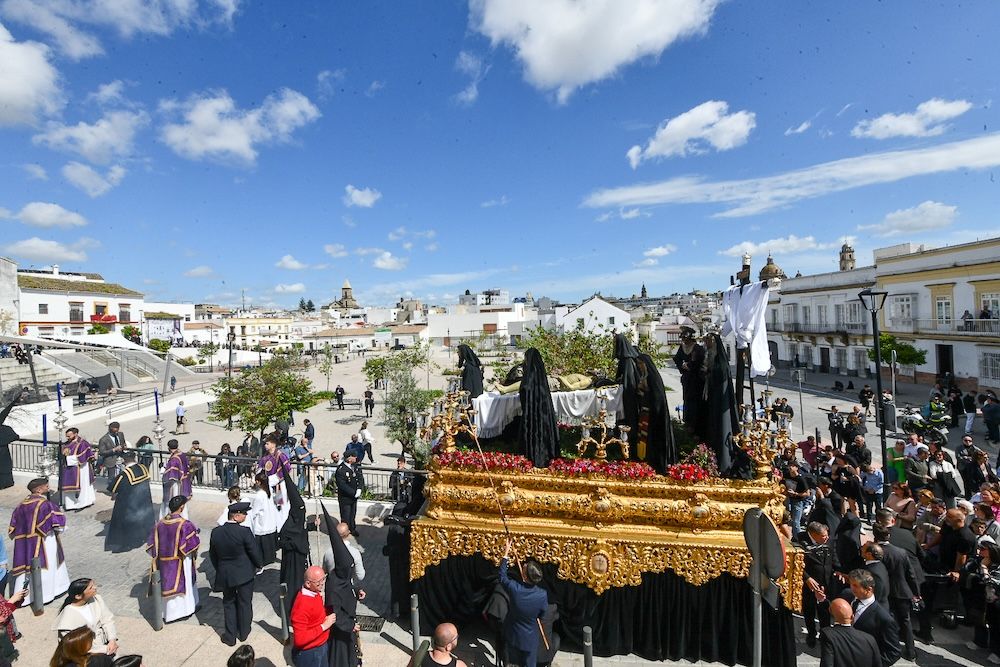 La hermandad de Santa Marta de Jerez, a su paso por plaza Belén, la pasada Semana Santa.