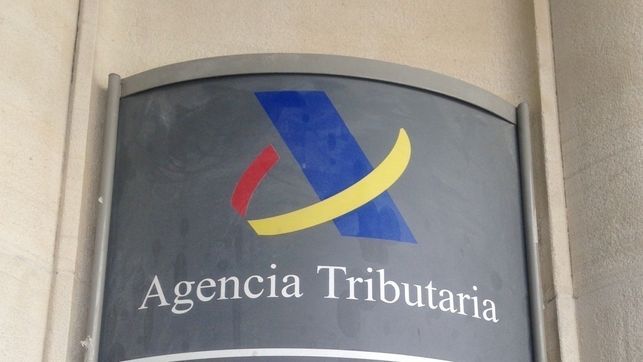 Logo de la Agencia Tributaria. Las deducciones autonómicas en Andalucía son un beneficio económico que la Ley Tributaria concede al contribuyente basándose en determinados datos o factores.