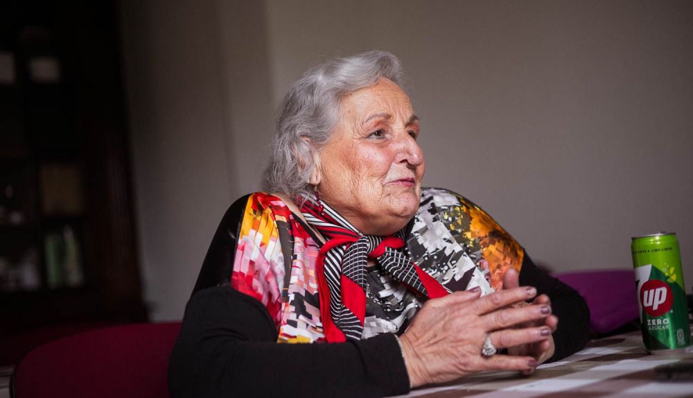 La cordobesa dio servicio a la poeta María Cristina Montes.