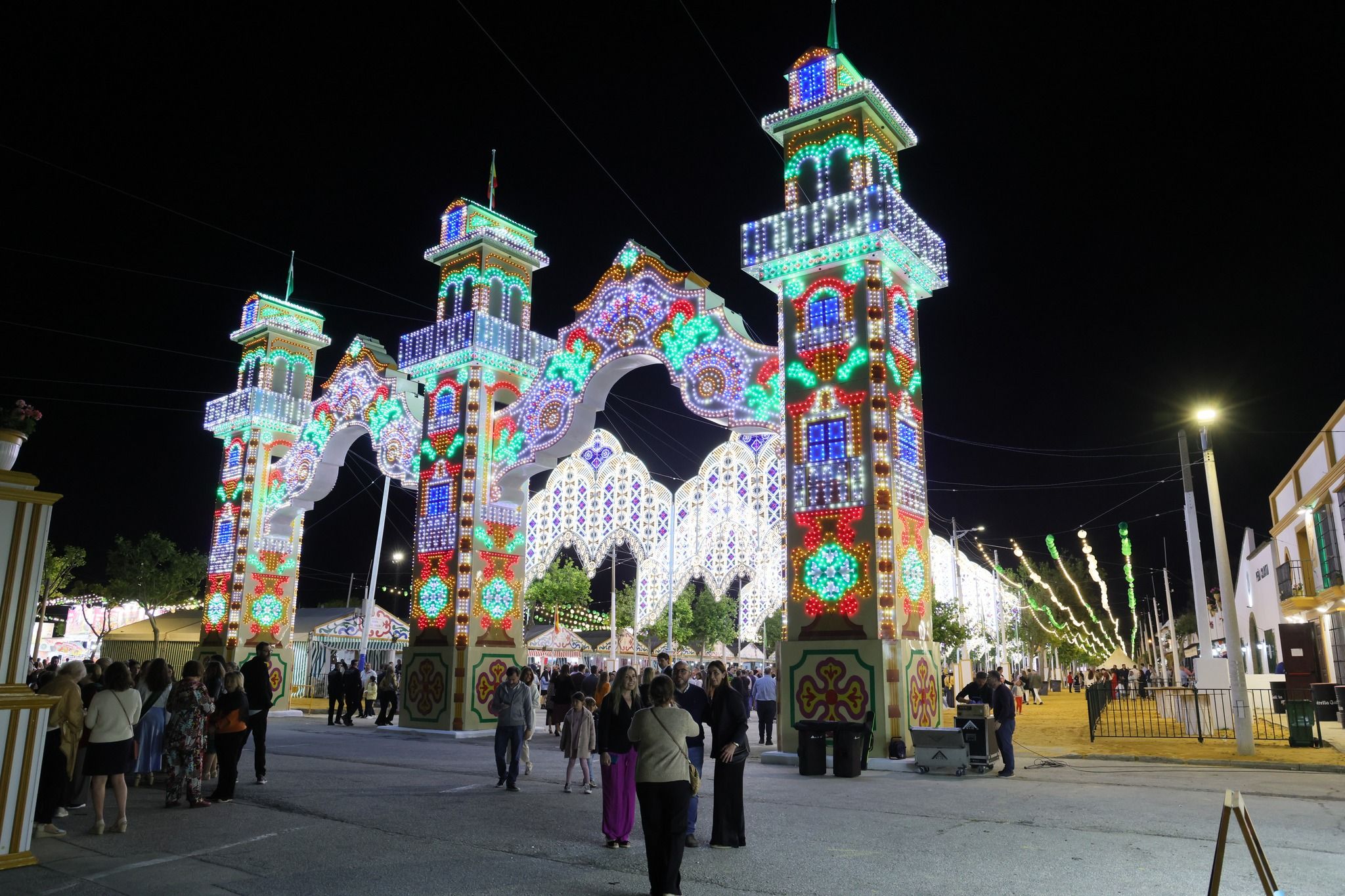 La feria de Rota dio comienzo en la noche del miércoles.