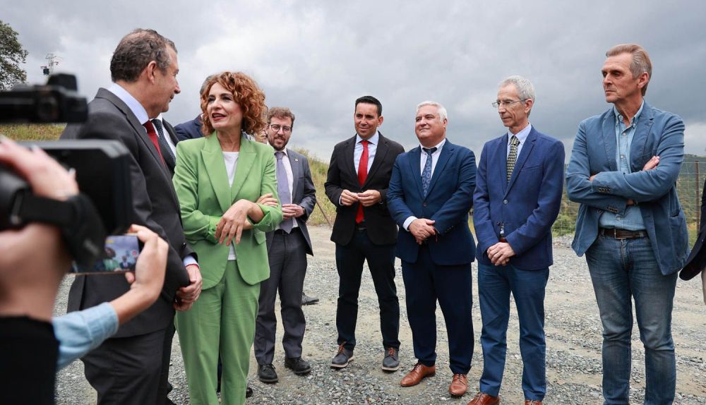 Fernández y Montero, con varios alcaldes.