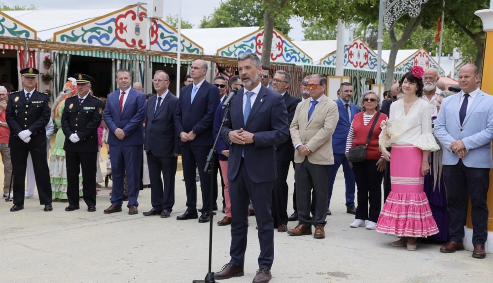 El alcalde, Jose Javier Ruiz Arana, durante la inauguración.