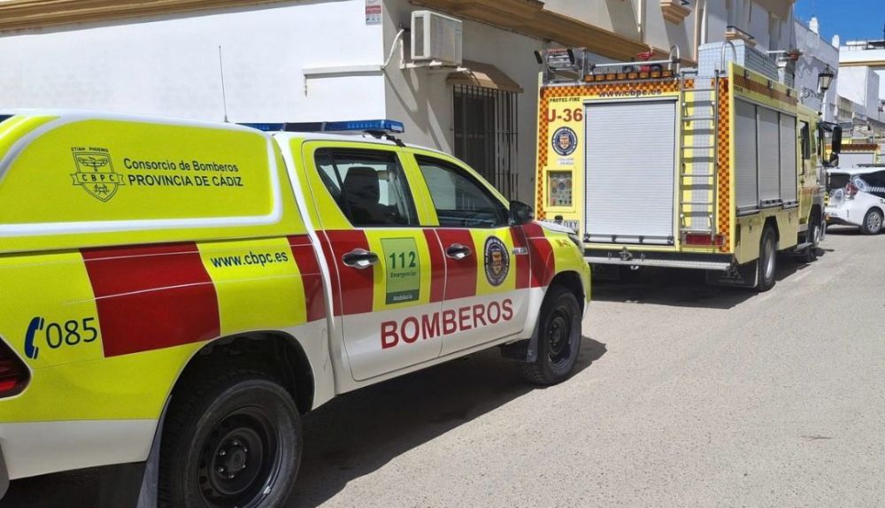El despliegue de los efectivos de bomberos en San Fernando.