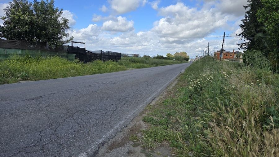 Carretera que conecta San José Obrero con Guadalcacín.