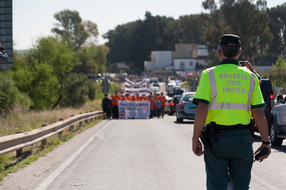 Manifestación por la mejora de la seguridad del tramo entre Jerez y Estella.  FOTO: MARÍA CÉSPEDES.