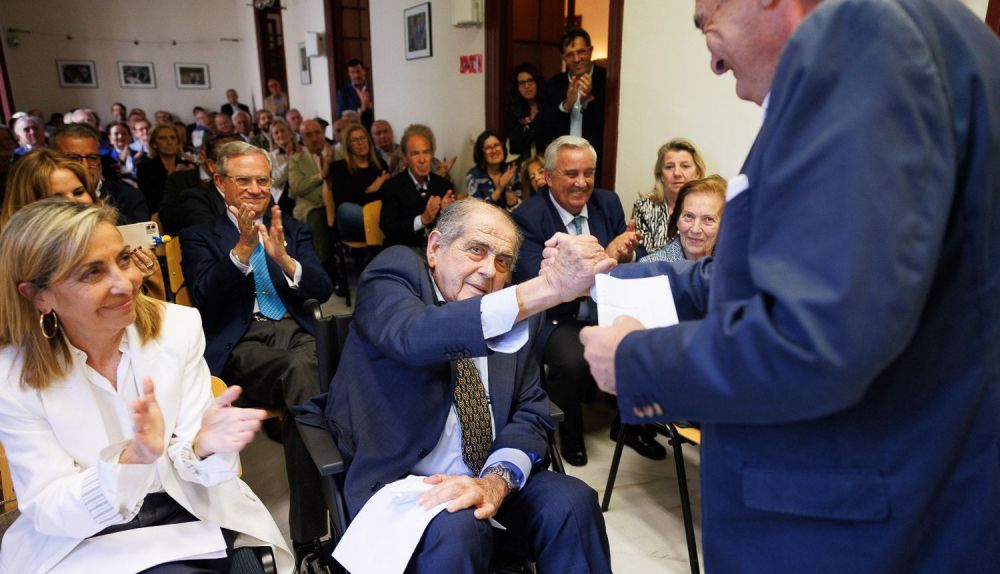 Dos grandes de la comunicación, Jerónimo Roldán y Ángel Revaliente.