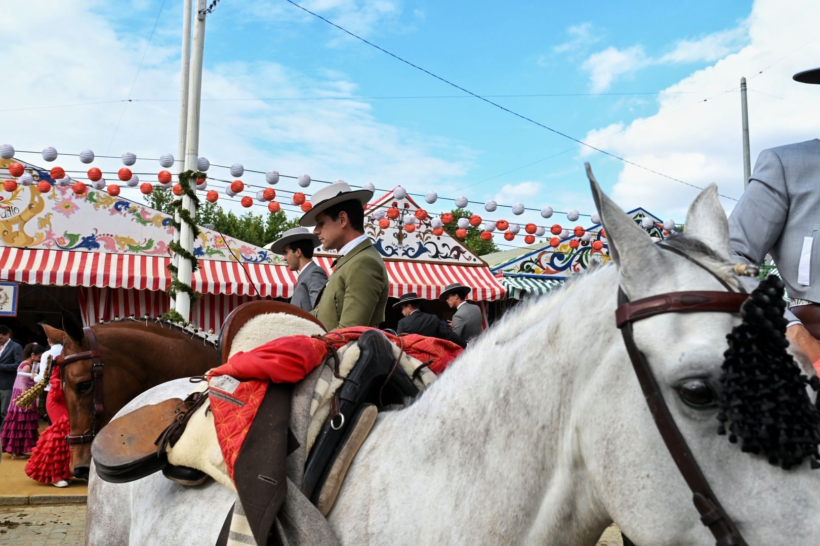 Ambiente este jueves en la Feria de Sevilla 2025.   MAURI BUHIGAS