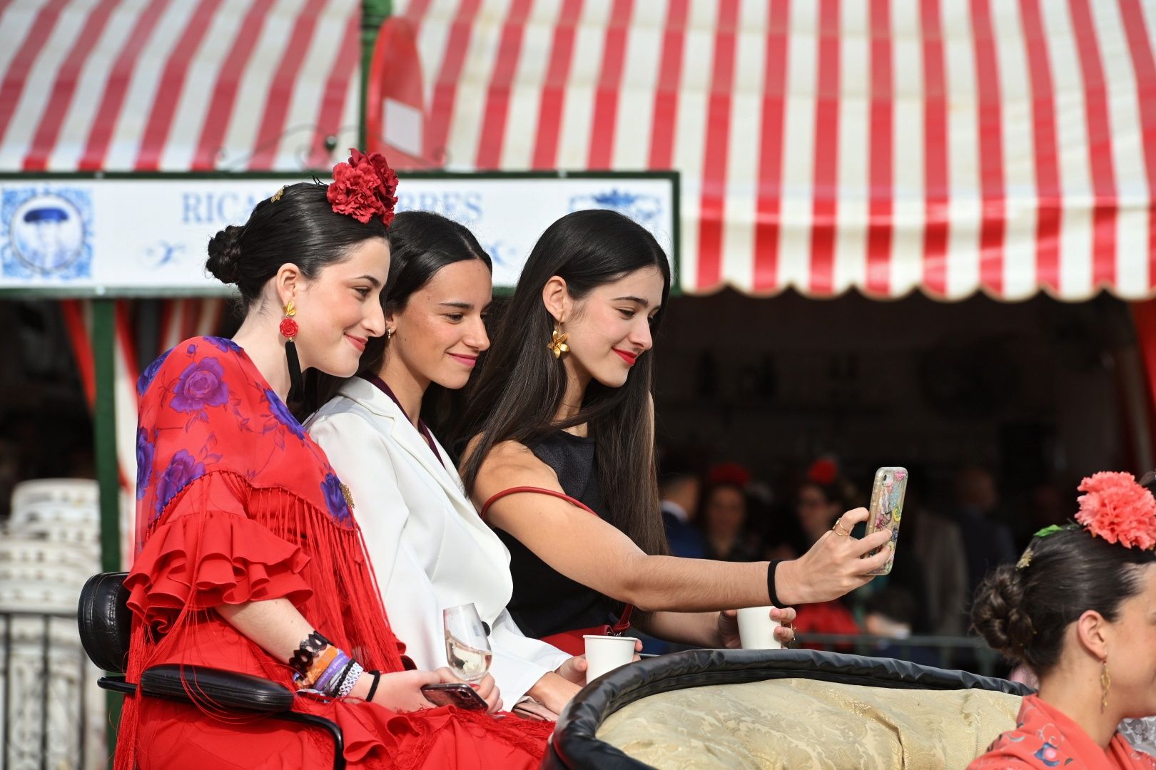 Ambiente este jueves en la Feria de Sevilla 2025.   MAURI BUHIGAS