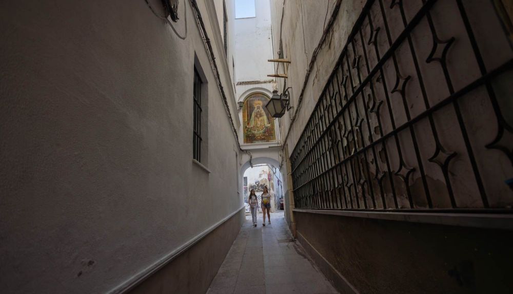 CALLE ESTRECHA CALLEJON DE LOS NEGROS 2