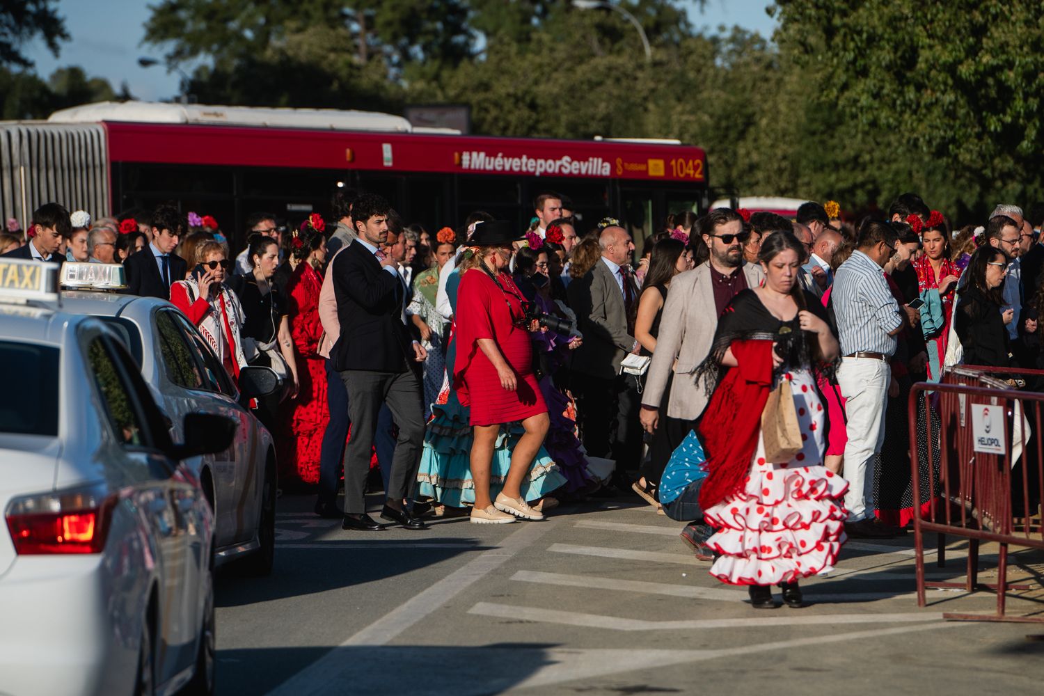 Imágenes del viernes de Feria de Sevilla.