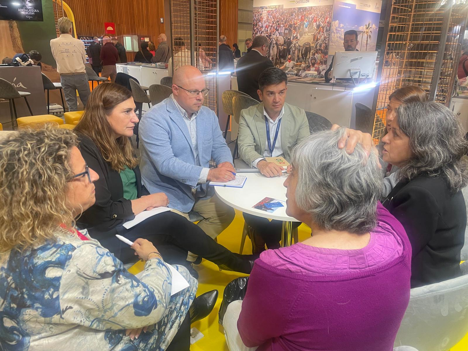 Cádiz se promociona en Expovacaciones Bilbao 2025.