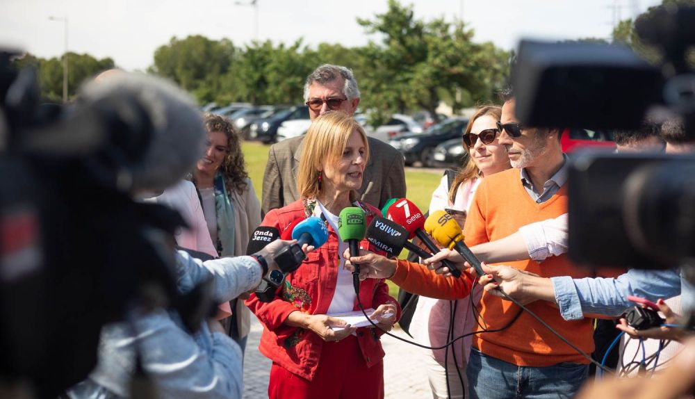 CATALINA GARCIA CONSEJERA SONSTENIBILIDAD Y MEDIO AMBIENTE ASAJA 08