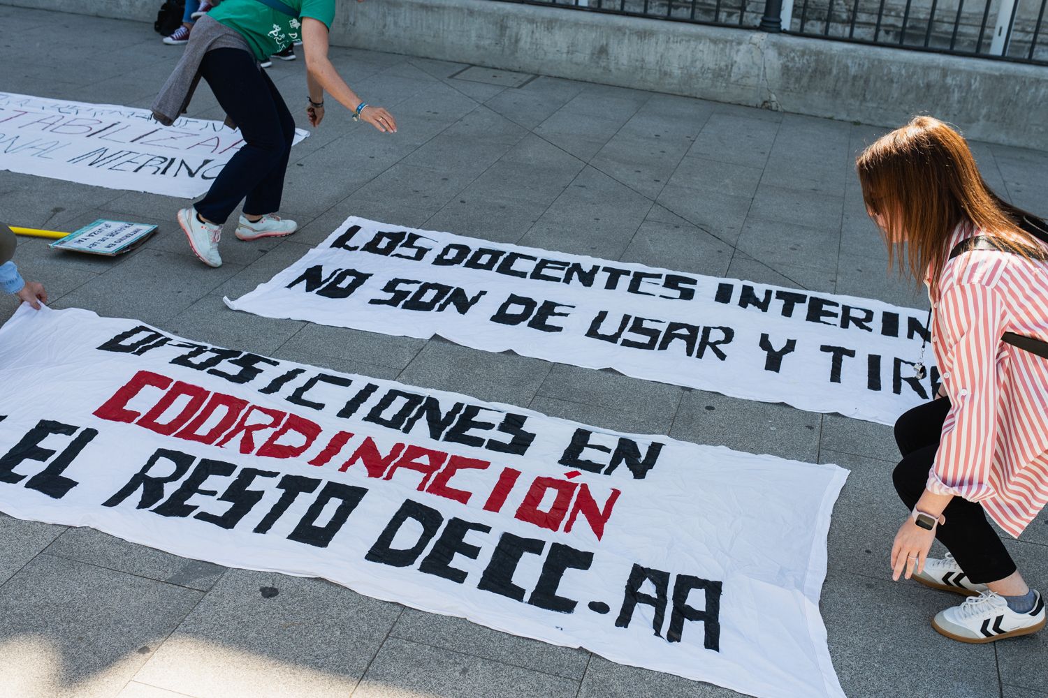 Una de las manifestaciones de los docentes interinos en Sevilla. Una de las manifestaciones de los docentes interinos en Sevilla.