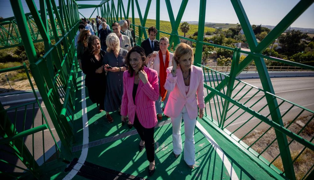 CARRIL BICI ROCIO DIAZ CONSEJERA DE FOMENTO 19