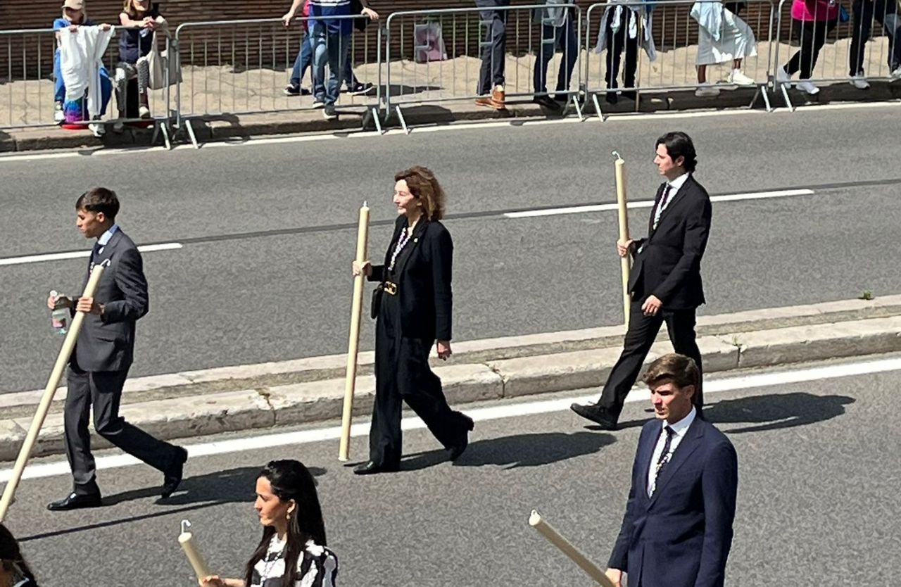 Ana Rosa en el cortejo del Cachorro.