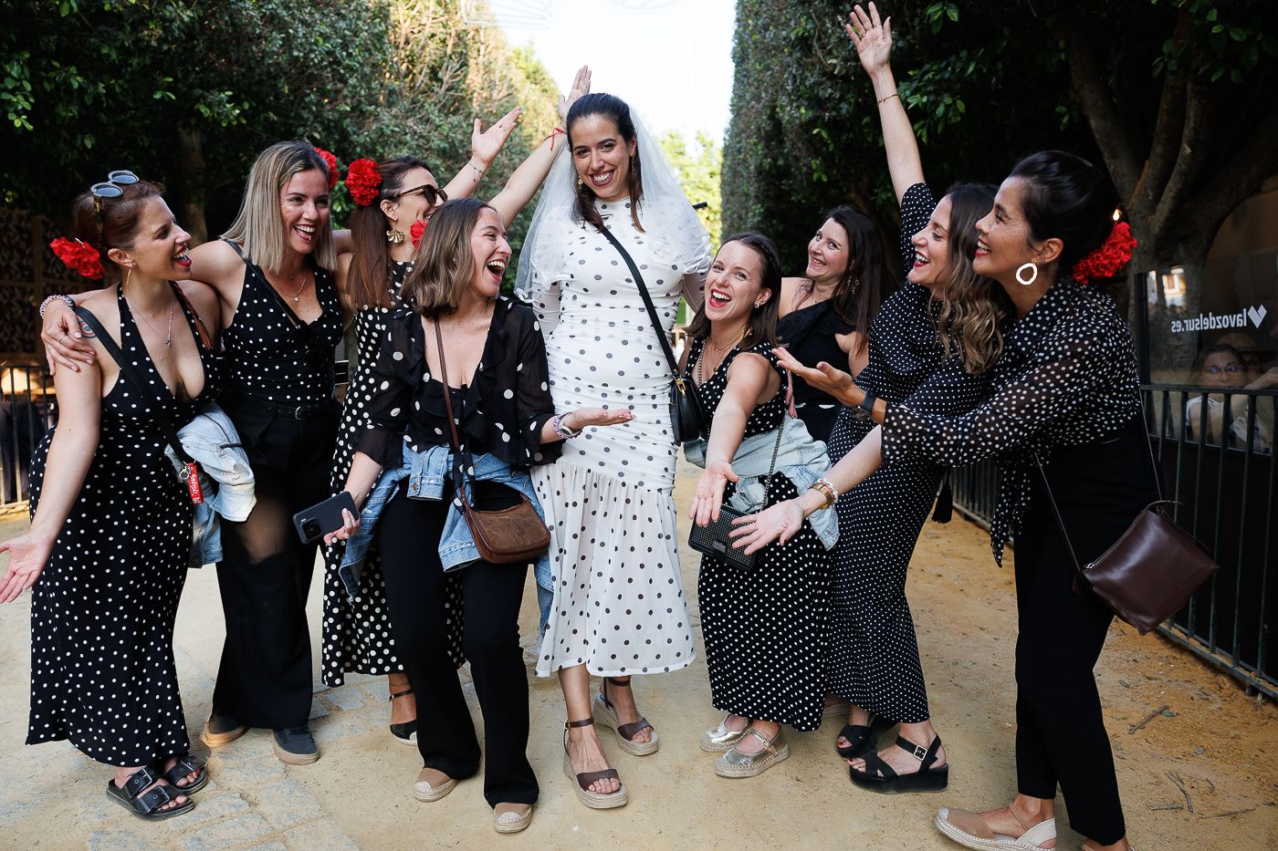 Despedida de soltera 'razonable' en la Feria de Jerez el pasado sábado.