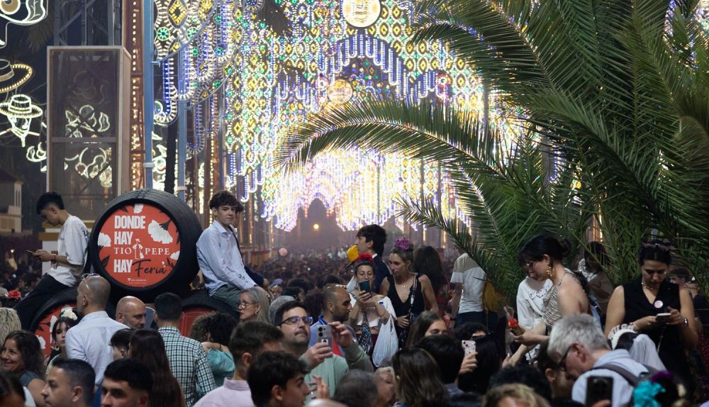 ALUMBRADO FERIA DEL CABALLO 2025 7