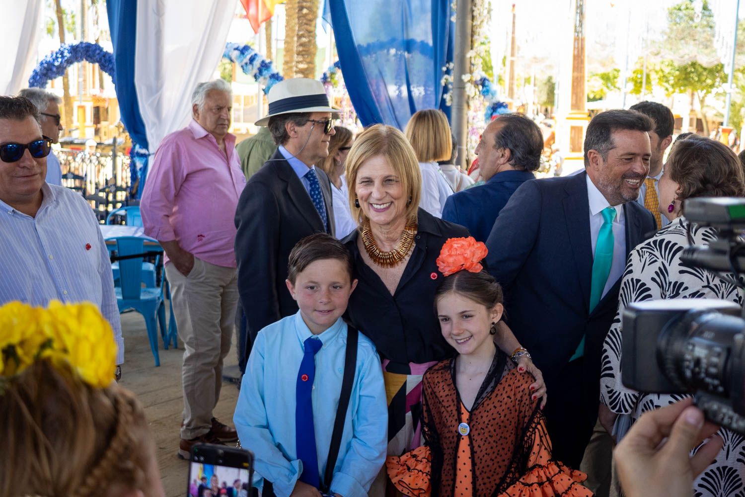 María José Garcia-Pelayo, alcaldesa de Jerez, en el templete durante la entrega de los galardones.