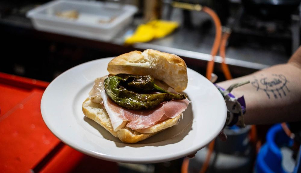 Un chispazo con todos sus avíos. 