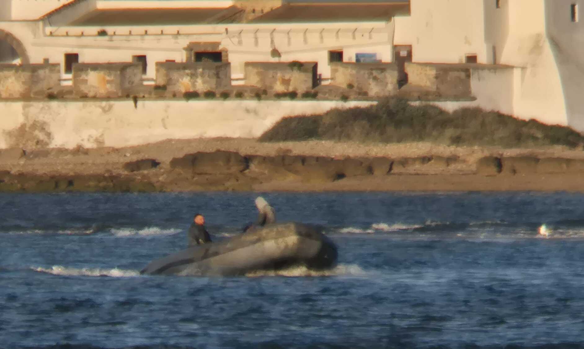 La AUGC denuncia la impunidad de las 'narco gasolineras'. Imagen de narcolanchas en Chiclana.