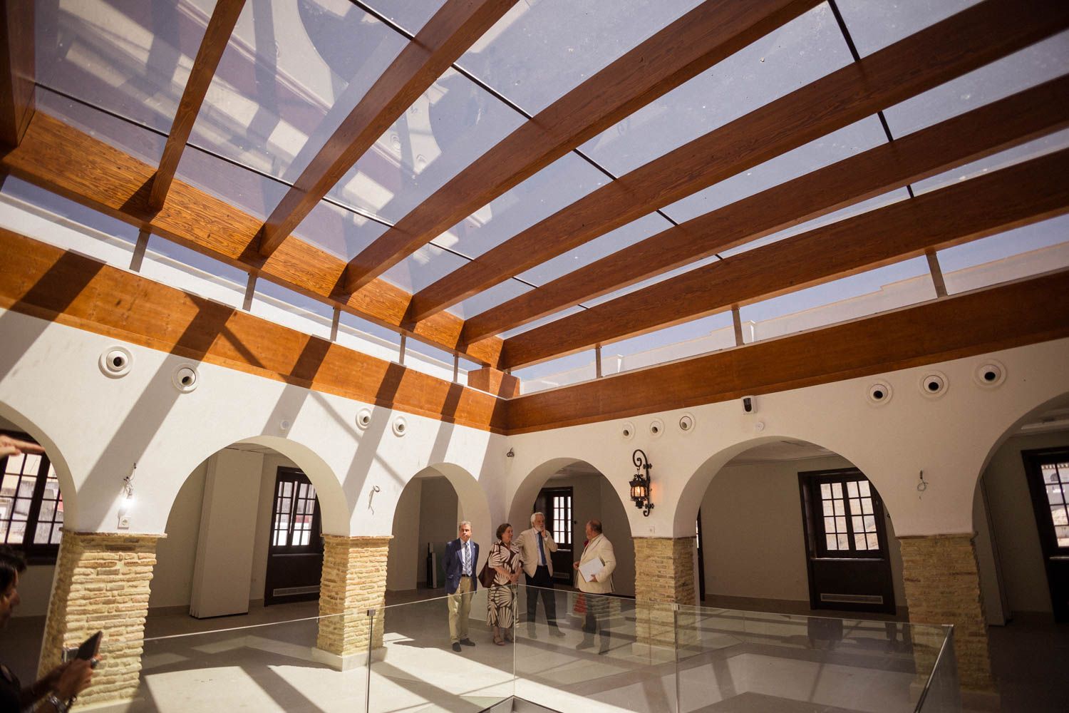 Imagen del día de la firma de la colección Amillo, que sirvió para presentar el remodelado edificio.