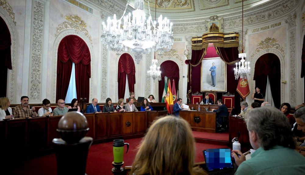 La sesión plenaria de este jueves fue la segunda de las tres previstas en mayo.