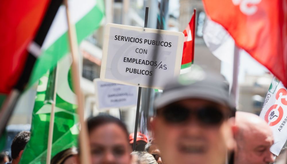 PROTESTA PLANTILLA MUNICIPALAYUNTAMIENTO SEVILLA DEFENSA SERVICIOS PUBLICOS 13